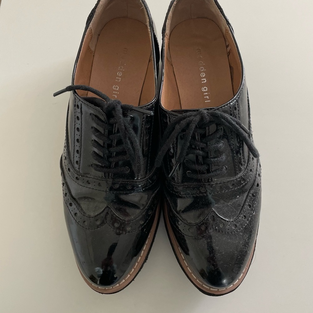Madden Girl Black Patent Leather Brogue Oxford Platforms Size 7.5